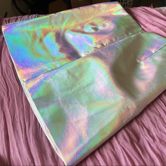 Holographic Skirt - Picture 4 of 9